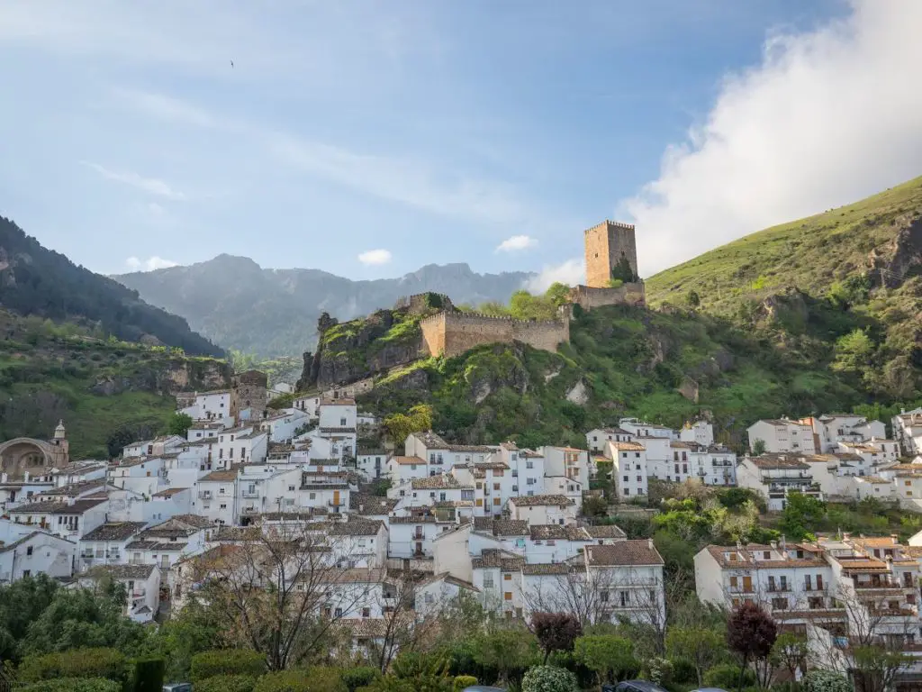 Das weiße Dorf Cazorla in Spanien