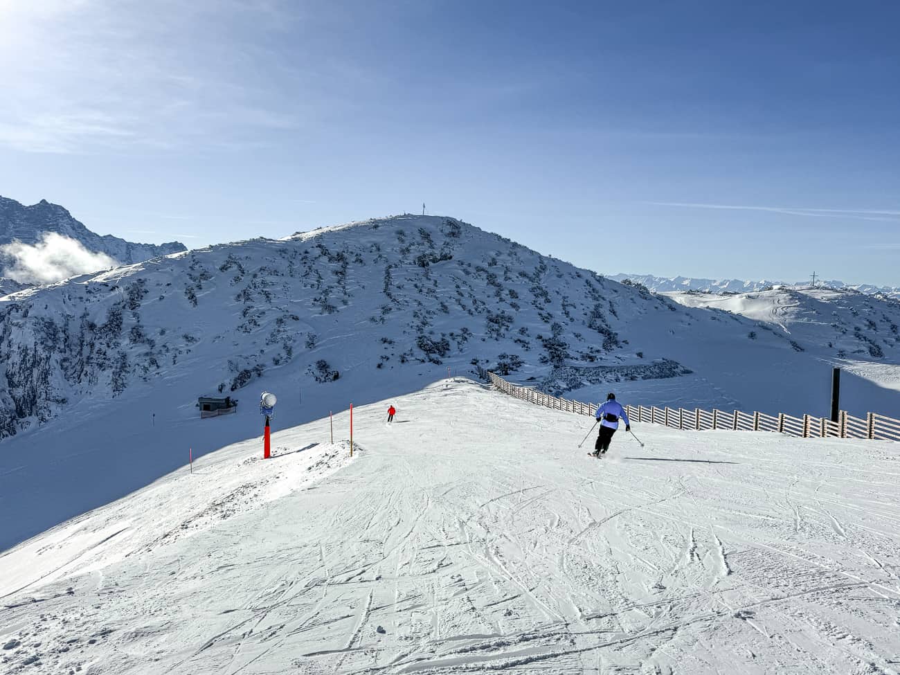 skigebiet-steinplatte-waidring-3 Eine Skipiste mit Aussicht im Skigebiet Steinplatte